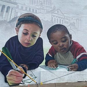 Meet your Posher, Clint